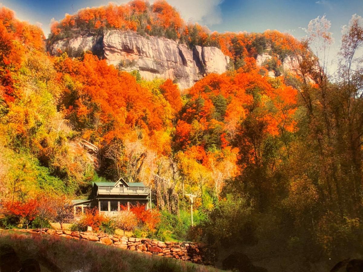 Chimney Rock Manor Hotel Esterno foto